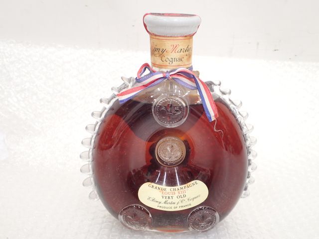 Remy Martin コニャック GRANDE CHAMPAGNE LOUIS XIII VERY OL ルイ13世 700ml 40％  レミーマルタン｜お酒買取専門店 酒蔵屋