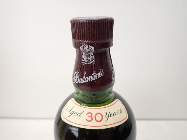 バランタイン 30年 ベリーオールド 43％ 750ml 未開栓 木箱付き ウイスキー Ballantine's 古酒 お酒【送料無料】